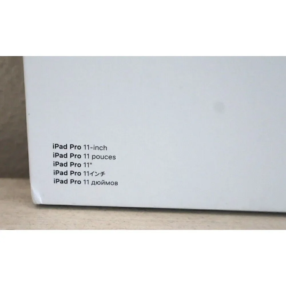 Apple MRX82ZM/A - Smart Folio White 11